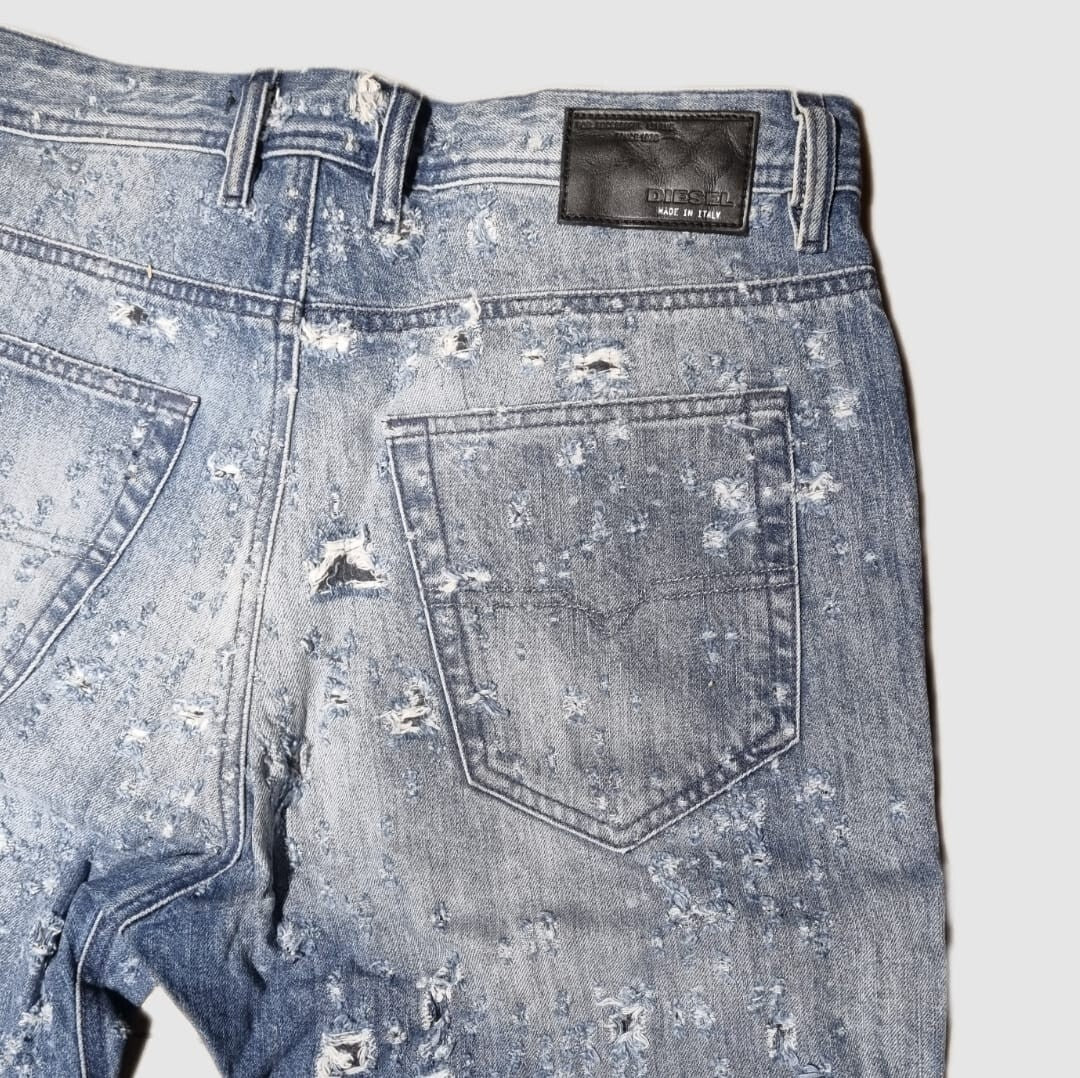 DIESEL Herren Jeans Narrot W29 L32 Limited Edition 172/978 Carrot Made in Italy