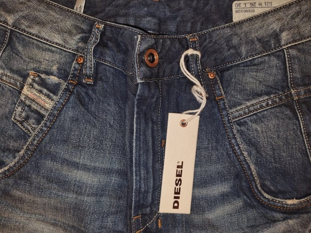 DIESEL Damen Jeans Fayza 00CNYU0831G Relaxed Boyfriend Low Waist Blau W26 L30 M6