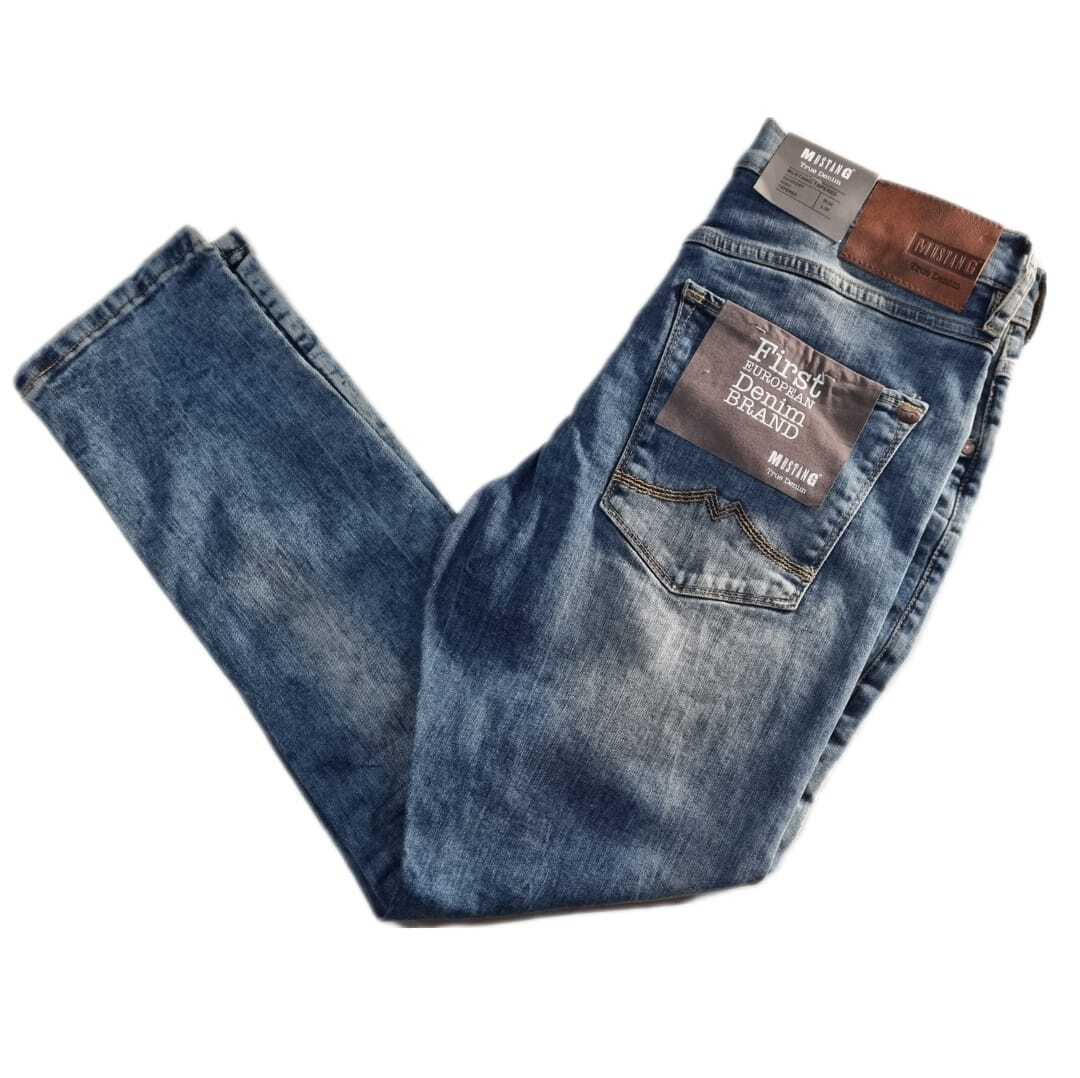 Mustang Herren Jeans Tapered Comfort High Taperes 1005647 5000 884 MR4C3