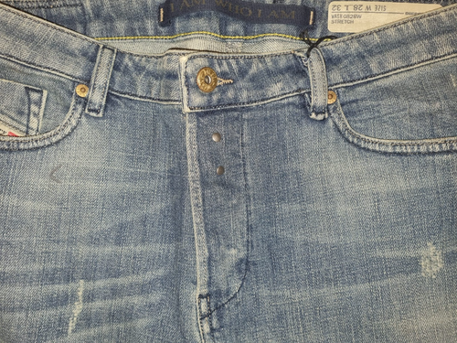 DIESEL Damen Jeans Eazee – Relaxed Boyfriend Low Waist – W28 L32 – Blau M6