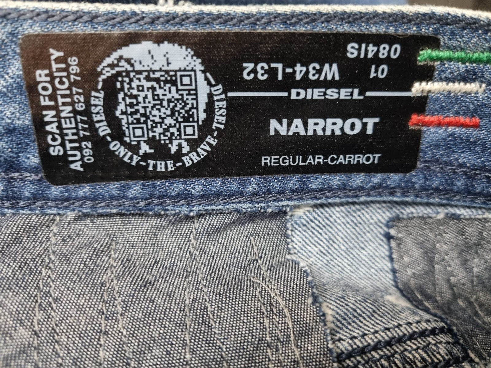 DIESEL Herren Jeans Narrot W34 L32 Limited Edition 155/978 Carrot Made in Italy