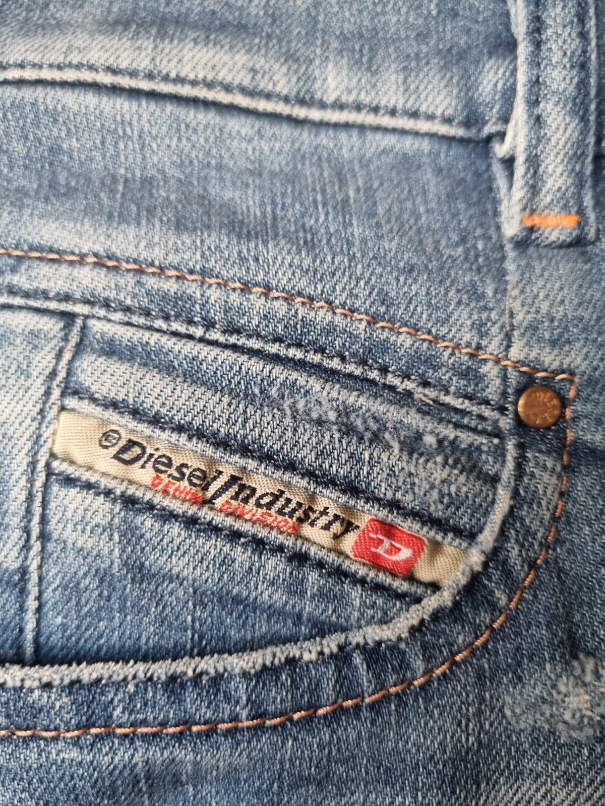 DIESEL Damen Jeans Belthy-Ankle W27 L32 Blau 00SUKI 084GQ Slim Straight