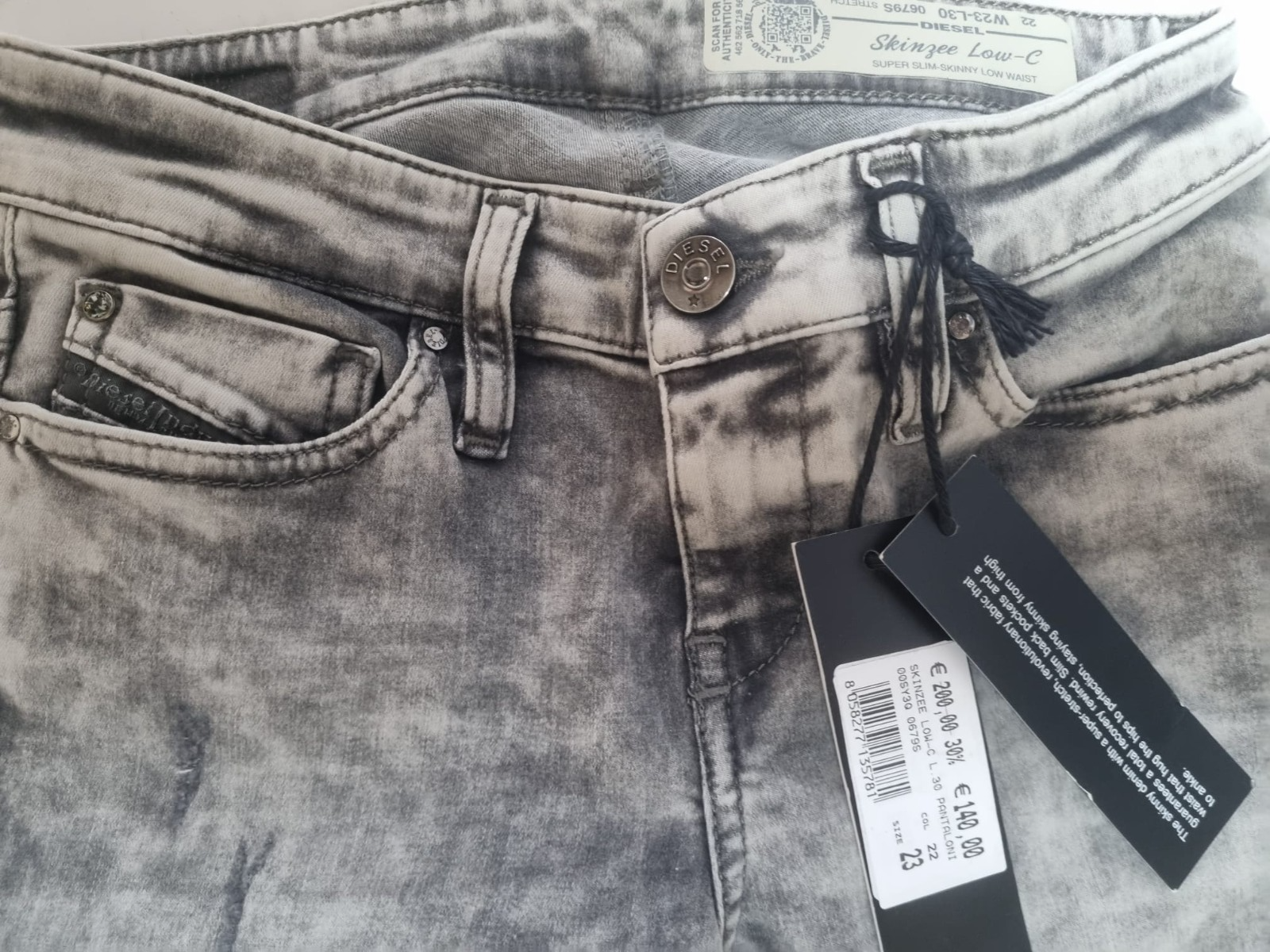 DIESEL Damen Jeans Skinzee-Low-C 00SY3Q 0679S Grau Stretch Super Slim W23 L30 M4