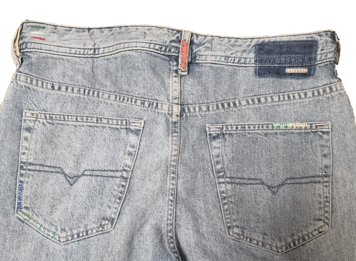 DIESEL Herren Jeans BUSTER W30 L30 Regular Slim Tapered Limited Edition Blau K4