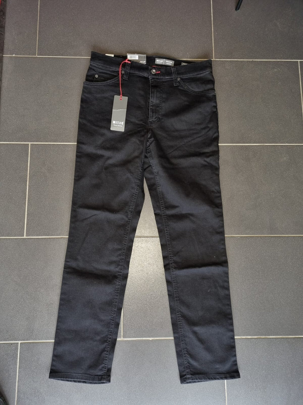 MUSTANG Herren Jeans Tramper Tapered W32 L30 Schwarz Slim Fit Tapered BR1E2