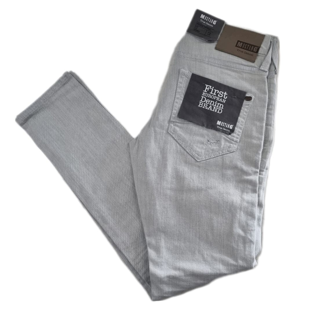 MUSTANG Herren Jeans Oregon Tapered Slim Low Rise Tapered Leg 1005683 114 Weiß