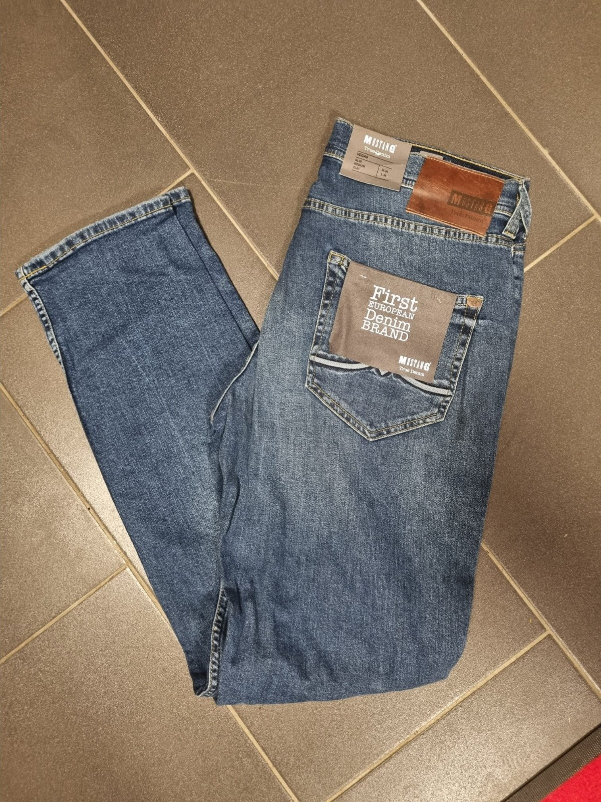 MUSTANG Herren Jeans Vegas Slim Fit W30 W32 W33 W34 W36 W38 Blau - Medium Slim